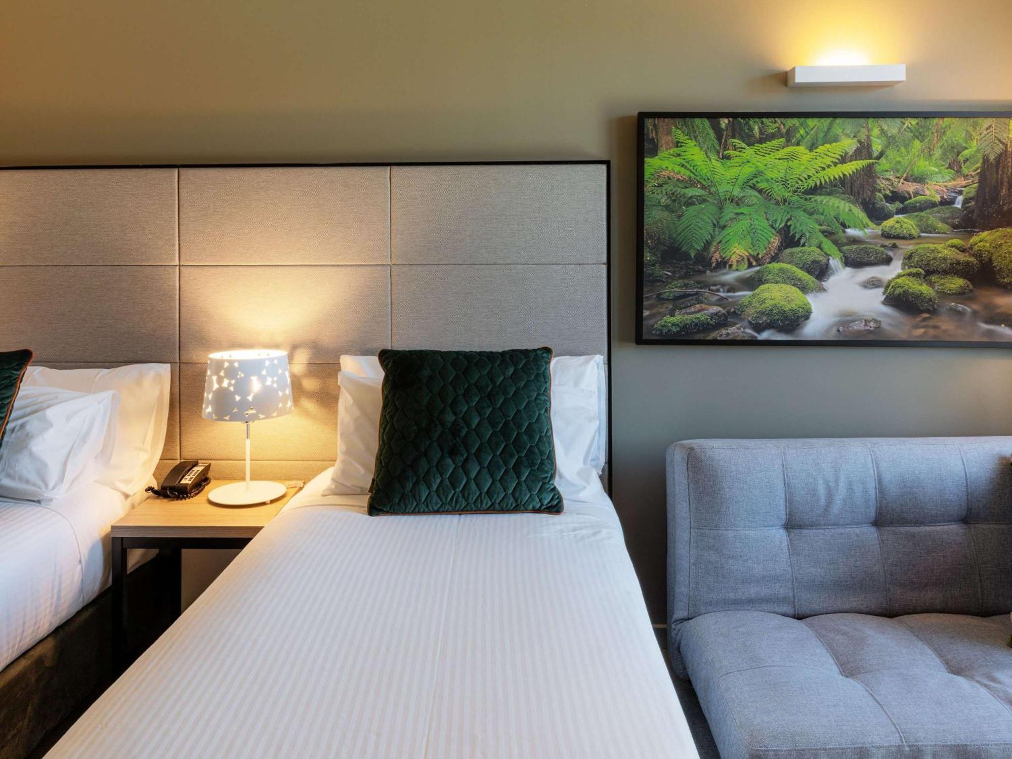 Peppers Marysville Bagian luar foto A room at the hotel
